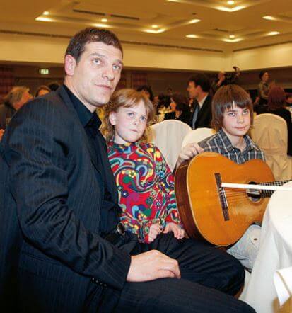 Alana Bilic with her dad, Slaven Bilic, and brother.